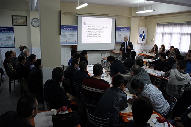 Malkan Motivasyon 2015 kapsamında İsmail Karasu'nun sunumu ve etkileşimli eğitim anı